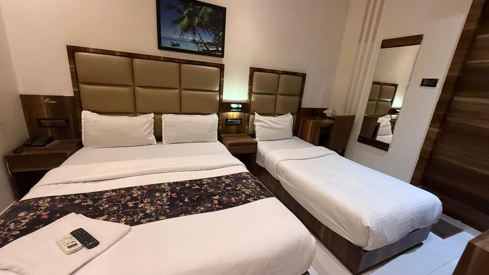 M E R I T O N Hotel T-2 Mumbai Dış mekan fotoğraf