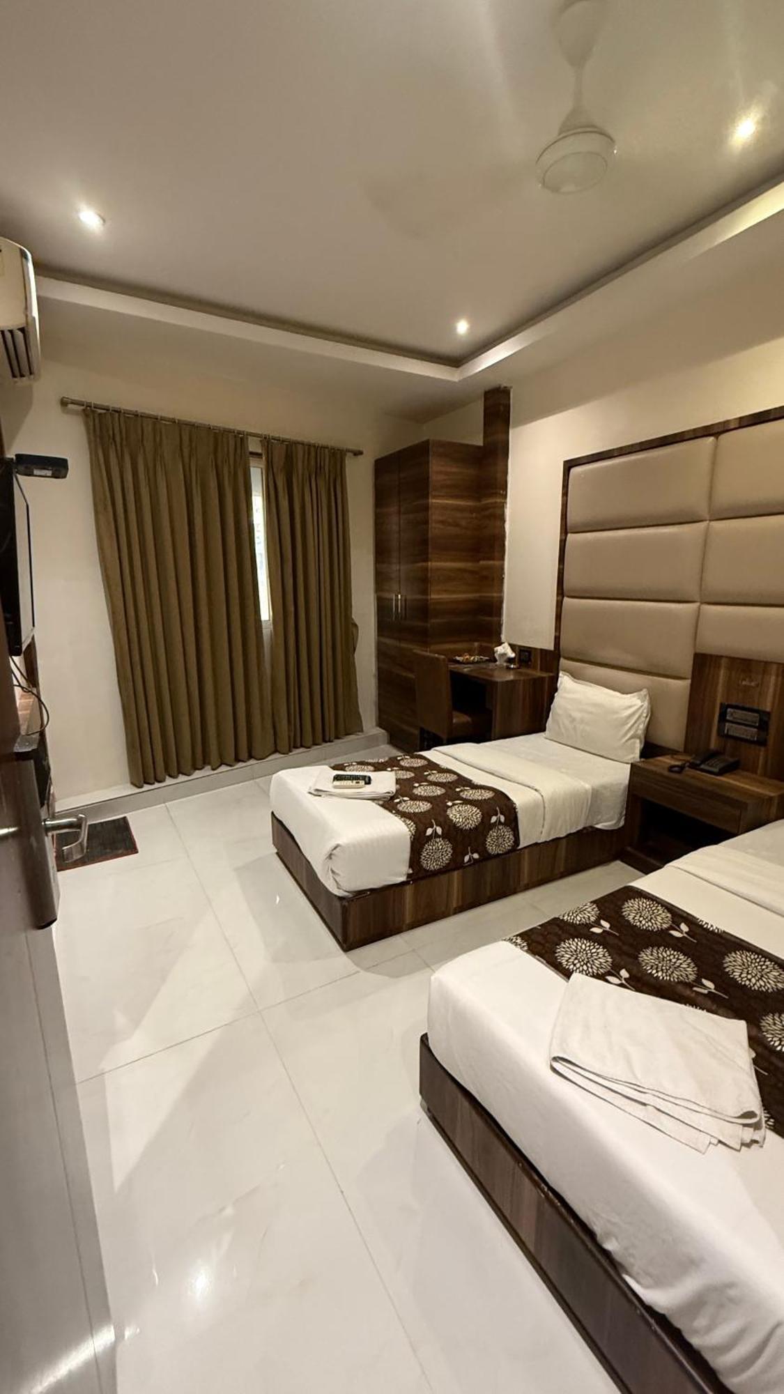 M E R I T O N Hotel T-2 Mumbai Dış mekan fotoğraf